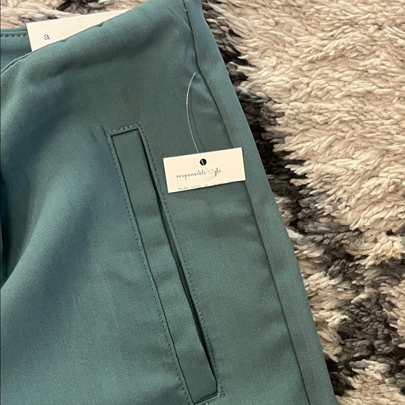 NWT a new day Teal High Waist Women's Shorts - Picture 4 of 8